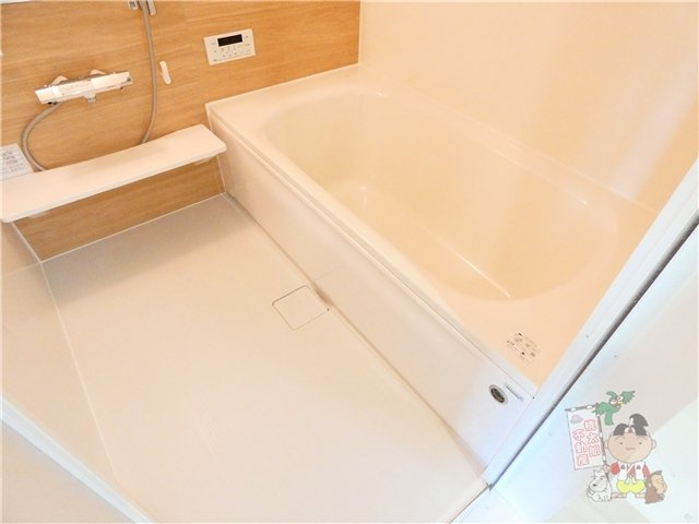 ルコンテの浴室