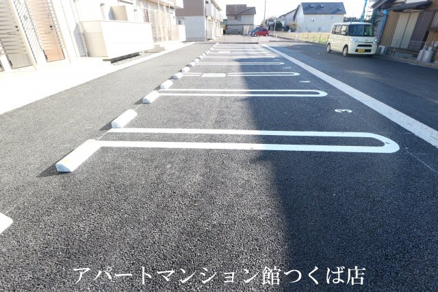 MISAKIの駐車場