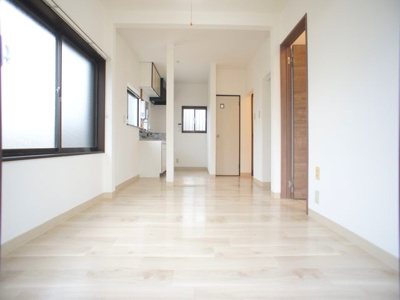 【居間・リビング】 | リンゴハウス | 快適に過ごせるエアコンが付いています♪