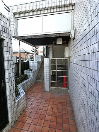 市原市五井中央西３丁目の賃貸マンションのエントランス