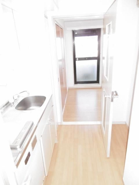 市原市五井中央西３丁目の賃貸マンションの玄関
