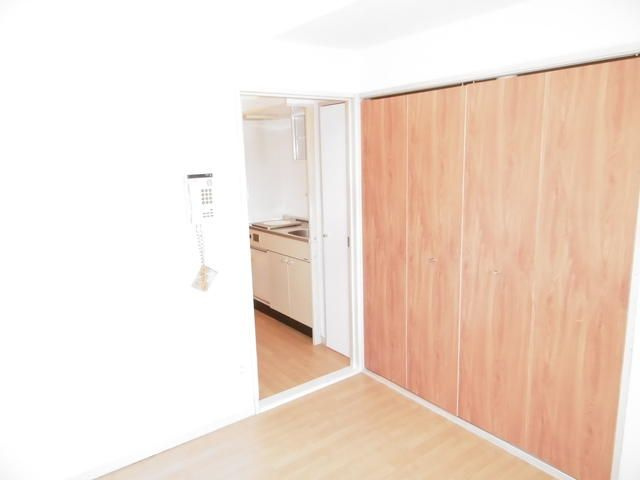 市原市五井中央西３丁目の賃貸マンションの収納
