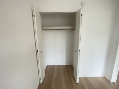 【洋室】 | うるま市豊原2期（全3棟） | 3号棟　1階洋室5帖＋CL付き♪