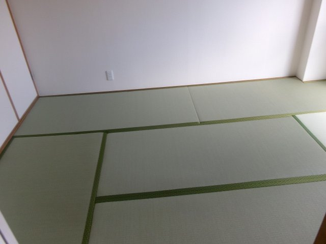ブルーハイツ北別府の和室