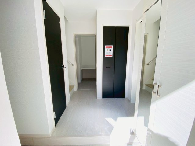 ケイアイエルデ／南区御幸西／２号棟の玄関