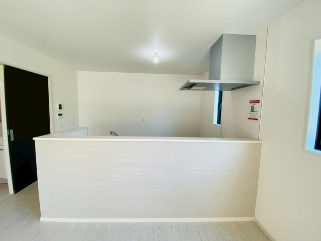 ケイアイエルデ／南区御幸西／２号棟の居間・リビング