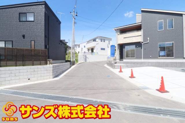 郡山市安積町南長久保1丁目　　　２号棟　　　安積３小学校、安積２中学区の外観|西側前面道路