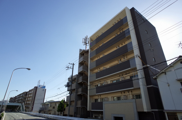 クオリス神戸本山レジデンスの外観