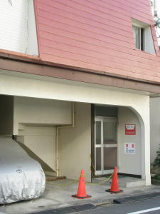 新宿区四谷坂町のアパートの画像