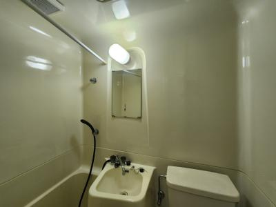 ハイライフ嵯峨の洗面所|浴室洗面