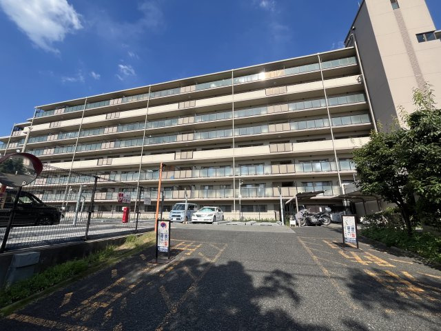 コート北野田カリヨンI番館の外観