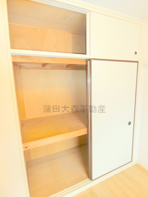 ビレッタ仲六郷の収納|洋室5帖収納　押し入れ