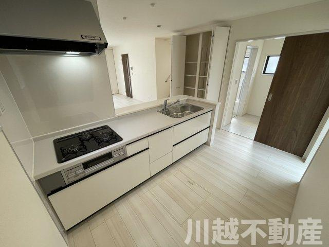 新河岸駅まで徒歩１５分　カースペース2台分のキッチン|その他比較物件もご案内可能です