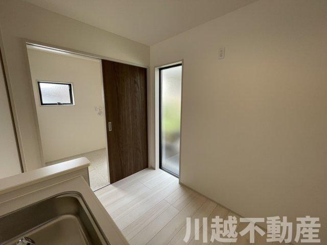 新河岸駅まで徒歩１５分　カースペース2台分のその他|ドリンクサービスあります