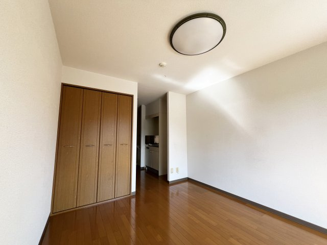 フィットハイム比島の洋室