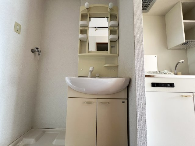 フィットハイム比島の独立洗面台