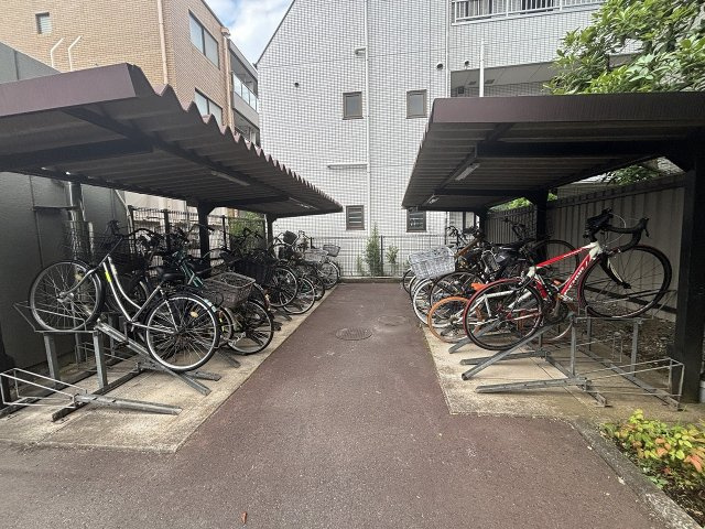 モアステージ新小岩の駐輪場