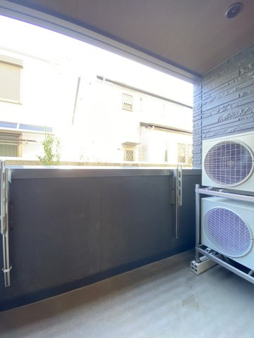 ウィズプラス等々力のバルコニー