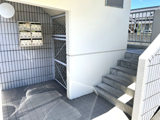 豊原マンションのエントランス