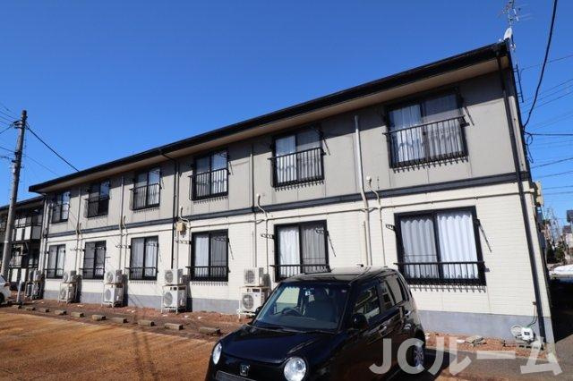 ロイヤルガーデン子安F棟の駐車場