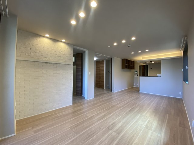 ウィズプラス等々力の居間・リビング