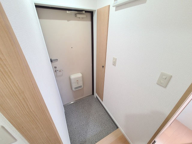 山一青木ステーツの玄関|★玄関にトールタイプのシューズボックスを設置★