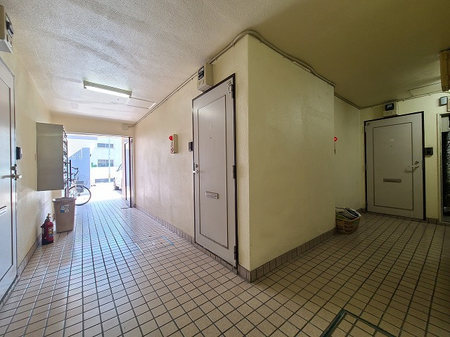 山一青木ステーツのロビー|★１階・共用ロビーの画像です★