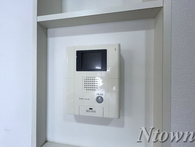 【セキュリティ】 | クリスタル丸の内 | モニター付きインターフォンです