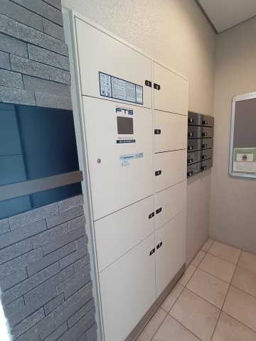 オリヴィエ・タカのその他共用部分