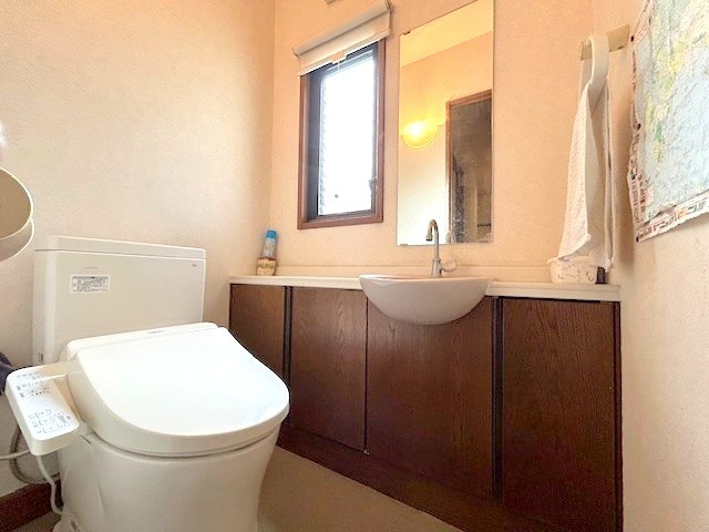 【トイレ】 | 交野市星田西　戸建 | 手洗い水栓付きトイレになります！