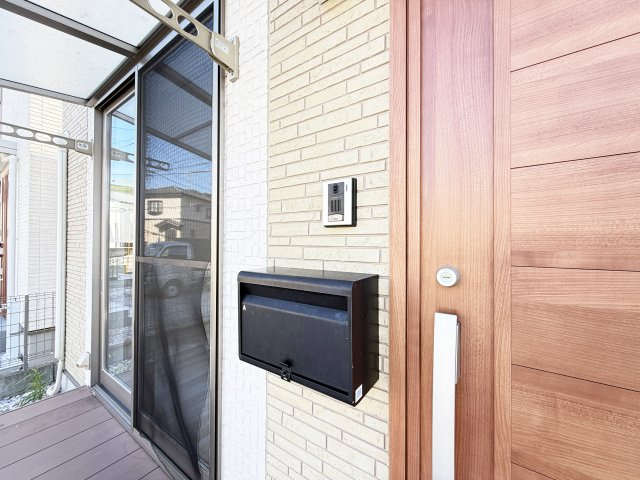 貸家（神田１５１０－１４－１）　Ａ棟のエントランス