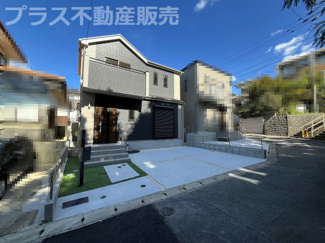 【外観】 | 現地写真。プラス不動産販売なら、現場の全ての棟をまとめてご見学頂けます。