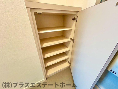  | クレストコート