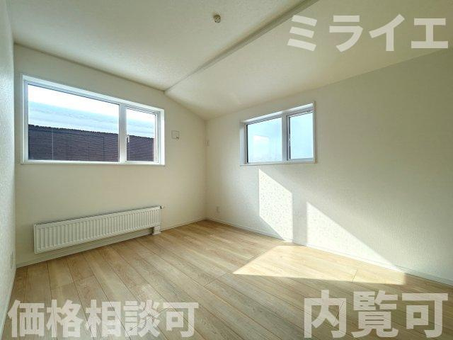 【新築戸建】札幌市南区真駒内柏丘2丁目3棟の洋室