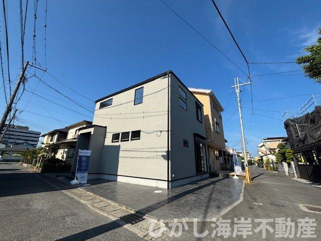 小田原市久野　中古戸建の前面道路含む現地写真|前面道路含む現地外観