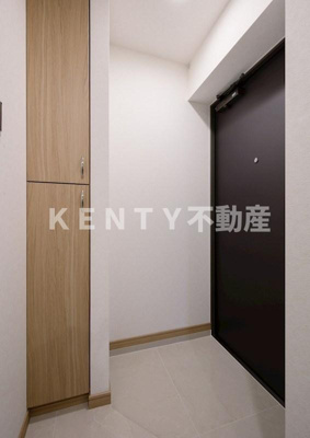 【玄関】 | ルーブル武蔵中原 | 収納もある玄関です