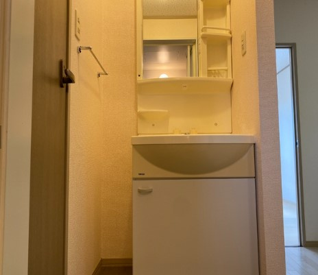 福井県鯖江市　1棟アパートの独立洗面台