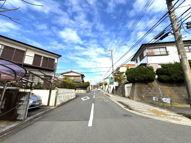 海見え！リビングから逗子海岸・富士山遠望の周辺|前面道路を含む周辺