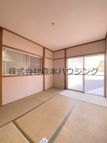 【和室】 | 　土井ハウス　 | い草の香りが落ち着く素敵な和室です
1階