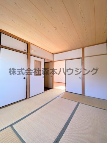 【和室】 | 　土井ハウス　 | 柔らかい畳が心地よい和室
2階