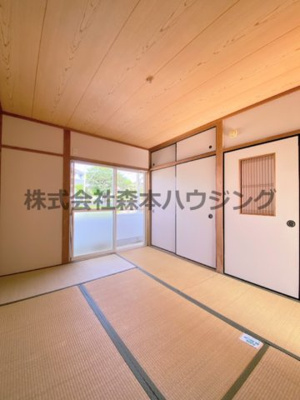【寝室】 | 　土井ハウス　 | 落ち着いて過ごせるお部屋なので、寝室にいかがでしょうか
2階