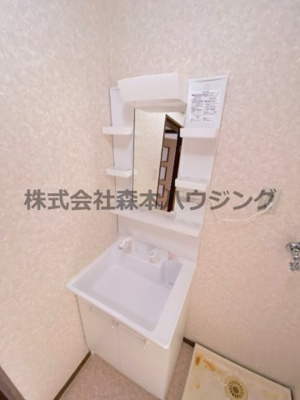 【独立洗面台】 | 　土井ハウス　 | 独立洗面台、小物を置くことができて便利です