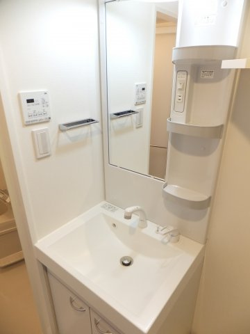 サムティレジデンス市川の独立洗面台