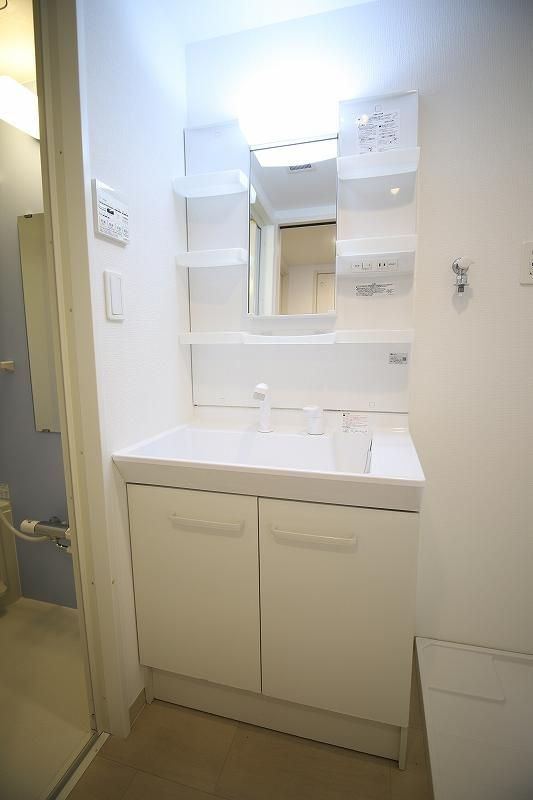 MODERN PALAZZO 姪浜 NORTHの洗面所