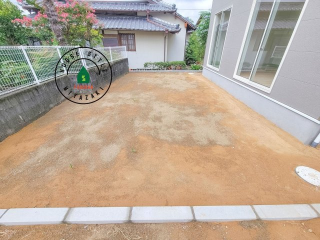 宮崎市島之内第11-3棟　(1号棟)の庭|お庭で自由な時間を過ごせます。