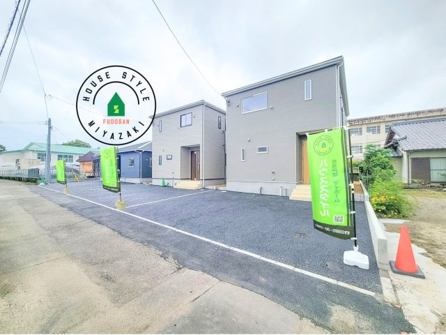 宮崎市島之内第11-3棟　(1号棟)の前面道路含む現地写真|見学の時間などお気軽にお問い合わせ下さい。