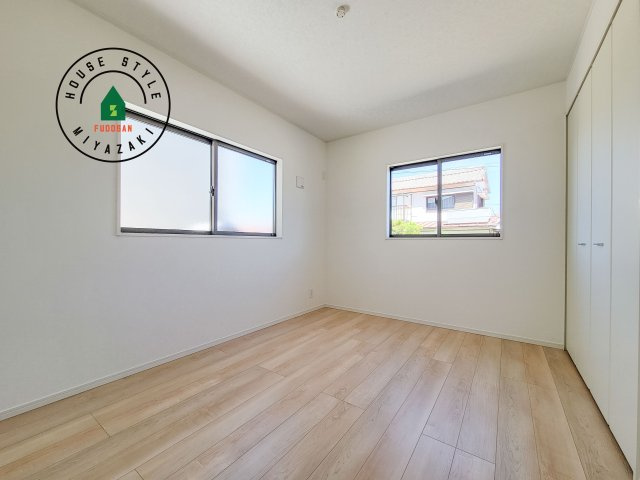 宮崎市島之内第11-3棟　(3号棟)の寝室|主寝室には収納力に優れたクローゼットがありますので、お部屋もすっきり片付きます。