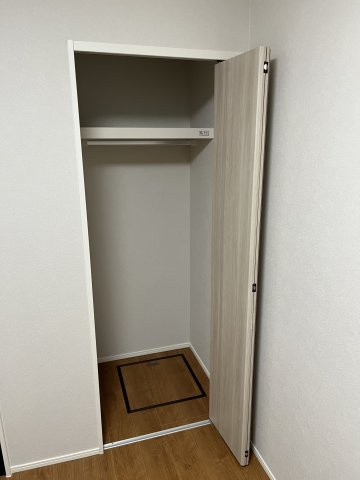 仲介手数料0円！Cherim名城公園の収納