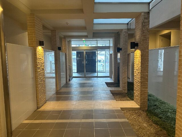 リフェスタ渡辺通のエントランス