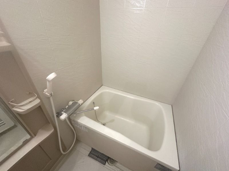 リフェスタ渡辺通の浴室